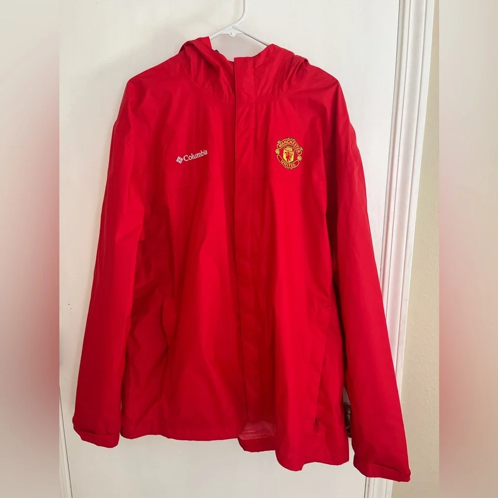 Columbia Manchester United Jacket - Picture 1 of 5
